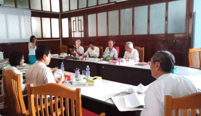 ၂၀၁၈ ခုနှစ်အတွက် အမျိုးသားစာပေဆု စာပဒေသာစာပေ အဖွဲ့ငယ် (ပဏာမအဆင့်) အစည်းအဝေး ကျင်းပ